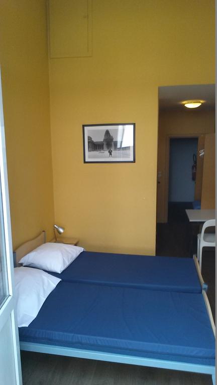 Van Gogh Youth Hostel City Centre Brüksel Dış mekan fotoğraf